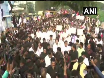 Chennai: Thousands march to protest against CAA in DMK rally | Chennai: Thousands march to protest against CAA in DMK rally Chennai: Thousands march to protest against CAA in DMK rally | Chennai: Thousands march to protest against CAA in DMK rally