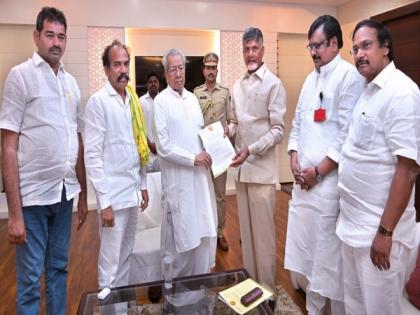 Oppn candidates of local body polls being threatened: Chandrababu Naidu to AP Guv | Oppn candidates of local body polls being threatened: Chandrababu Naidu to AP Guv