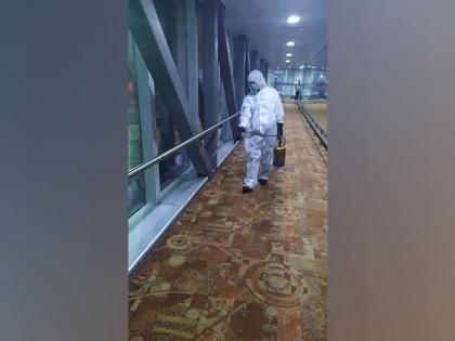 Delhi airport takes measures to tackle coronavirus scare | Delhi airport takes measures to tackle coronavirus scare Delhi airport takes measures to tackle coronavirus scare | Delhi airport takes measures to tackle coronavirus scare