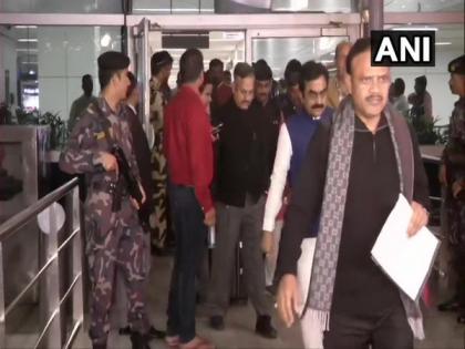 Madhya Pradesh BJP MLAs move to luxury hotel in Gurugram | Madhya Pradesh BJP MLAs move to luxury hotel in Gurugram Madhya Pradesh BJP MLAs move to luxury hotel in Gurugram | Madhya Pradesh BJP MLAs move to luxury hotel in Gurugram