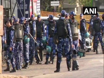 COVID-19: Heavy security in Delhi amid lockdown | COVID-19: Heavy security in Delhi amid lockdown