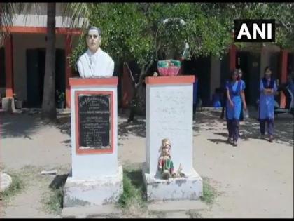 Goddess' idol, statue of freedom fighter vandalised in Andhra school | Goddess' idol, statue of freedom fighter vandalised in Andhra school