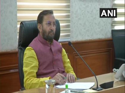 Javadekar holds meeting with Pune officials over coronavirus threat | Javadekar holds meeting with Pune officials over coronavirus threat
