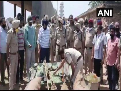 9 persons arrested in connection with attack on Punjab cops | 9 persons arrested in connection with attack on Punjab cops 9 persons arrested in connection with attack on Punjab cops | 9 persons arrested in connection with attack on Punjab cops