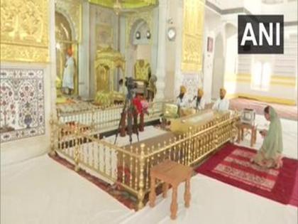 COVID-19 lockdown: Sewadars, their families offer prayers at Patna gurudwara on Baisakhi | COVID-19 lockdown: Sewadars, their families offer prayers at Patna gurudwara on Baisakhi