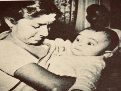 With baby Rishi in her arms, Lata Mangeshkar pays emotional tribute to late actor | With baby Rishi in her arms, Lata Mangeshkar pays emotional tribute to late actor