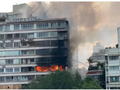 Fire breaks out at residential building in Mumbai, no injuries reported | Fire breaks out at residential building in Mumbai, no injuries reported