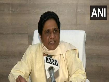 Mayawati lashes out at BJP, Congress for doing politics over migrant workers | Mayawati lashes out at BJP, Congress for doing politics over migrant workers