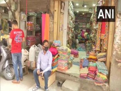 COVID-19 lockdown: Amritsar's Tahli Sahib wholesale cloth market opens | COVID-19 lockdown: Amritsar's Tahli Sahib wholesale cloth market opens