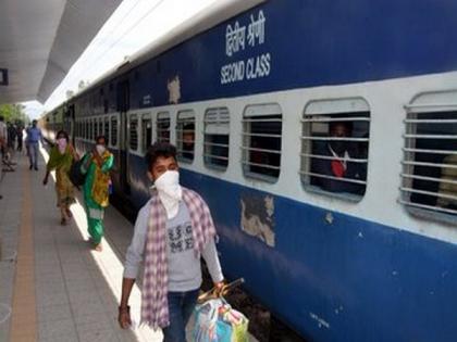 Fourth special train carrying 1,216 migrants leaves Mohali for Jharkhand | Fourth special train carrying 1,216 migrants leaves Mohali for Jharkhand