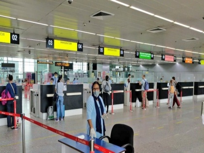 Kolkata airport resumes operation post cyclone Amphan | Kolkata airport resumes operation post cyclone Amphan