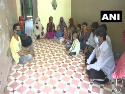 Ahmedabad: Satisfied with Indian govt's COVID-19 crisis handling, Pak migrants decide against returning to their country | Ahmedabad: Satisfied with Indian govt's COVID-19 crisis handling, Pak migrants decide against returning to their country