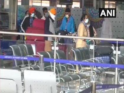 Vande Bharat Mission: Special flight carrying passengers from Canada reaches Amritsar | Vande Bharat Mission: Special flight carrying passengers from Canada reaches Amritsar