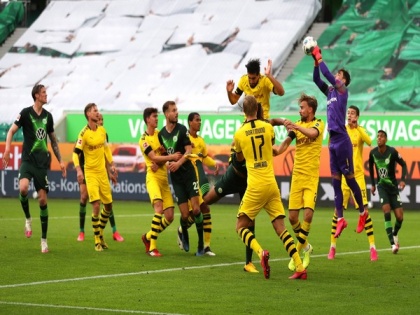 Bundesliga: Borussia Dortmund defeat Wolfsburg by 2-0 | Bundesliga: Borussia Dortmund defeat Wolfsburg by 2-0