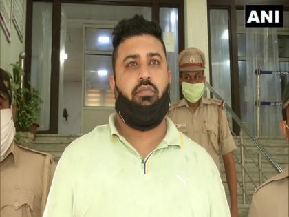 Delhi man arrested for duping woman, he met on matrimonial site, of Rs 17 lakh | Delhi man arrested for duping woman, he met on matrimonial site, of Rs 17 lakh Delhi man arrested for duping woman, he met on matrimonial site, of Rs 17 lakh | Delhi man arrested for duping woman, he met on matrimonial site, of Rs 17 lakh