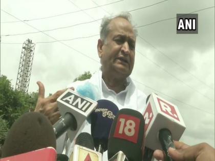 Gehlot calls Pilot 'Nikamma aur Nakara', accuses him of conspiring with BJP | Gehlot calls Pilot 'Nikamma aur Nakara', accuses him of conspiring with BJP Gehlot calls Pilot 'Nikamma aur Nakara', accuses him of conspiring with BJP | Gehlot calls Pilot 'Nikamma aur Nakara', accuses him of conspiring with BJP