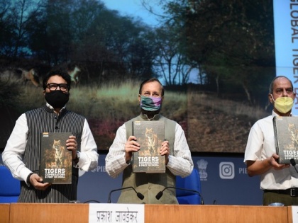 Union Environment Minister releases Tiger Census report on eve of Global Tiger Day | Union Environment Minister releases Tiger Census report on eve of Global Tiger Day