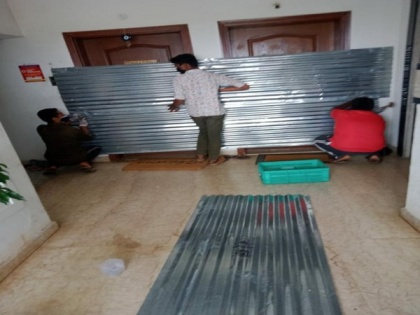 COVID-19: BBMP seals doors of 2 apartments with metal sheets, commissioner later issues apology | COVID-19: BBMP seals doors of 2 apartments with metal sheets, commissioner later issues apology