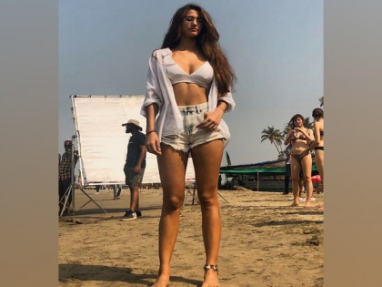 Disha Patani treats fans with BTS picture from 'Malang' | Disha Patani treats fans with BTS picture from 'Malang'