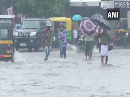 Severe waterlogging in Kochi due to heavy rains | Severe waterlogging in Kochi due to heavy rains