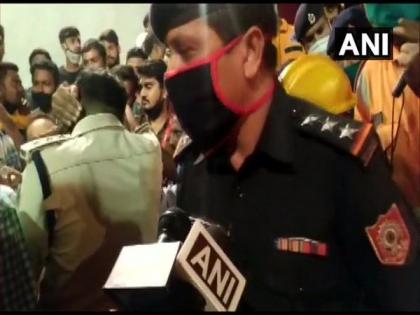 Two persons dead, 9 rescued in Dewas building collapse | Two persons dead, 9 rescued in Dewas building collapse Two persons dead, 9 rescued in Dewas building collapse | Two persons dead, 9 rescued in Dewas building collapse