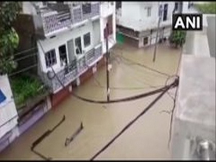 Heavy rains lead to flood-like situation in MP's Shajapur | Heavy rains lead to flood-like situation in MP's Shajapur
