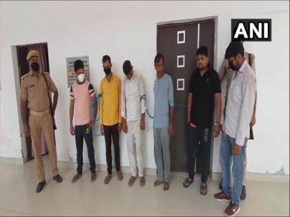 Aligarh police busts 'solver gang' making fake certificates, 6 held | Aligarh police busts 'solver gang' making fake certificates, 6 held