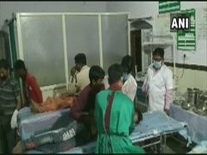6 dead, 20 injured in road accident in MP's Dhar district | 6 dead, 20 injured in road accident in MP's Dhar district