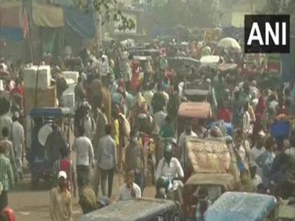 COVID-19: People flock to Delhi's Sadar Bazaar amid festive season | COVID-19: People flock to Delhi's Sadar Bazaar amid festive season COVID-19: People flock to Delhi's Sadar Bazaar amid festive season | COVID-19: People flock to Delhi's Sadar Bazaar amid festive season