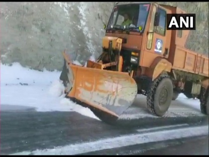 J-K: Snow cleared from Mughal Road in Rajouri district | J-K: Snow cleared from Mughal Road in Rajouri district