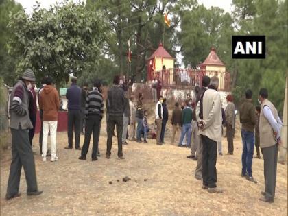 Centuries-old tradition of stone-pelting in Himachal's Dhami given a miss amid COVID-19 | Centuries-old tradition of stone-pelting in Himachal's Dhami given a miss amid COVID-19 Centuries-old tradition of stone-pelting in Himachal's Dhami given a miss amid COVID-19 | Centuries-old tradition of stone-pelting in Himachal's Dhami given a miss amid COVID-19