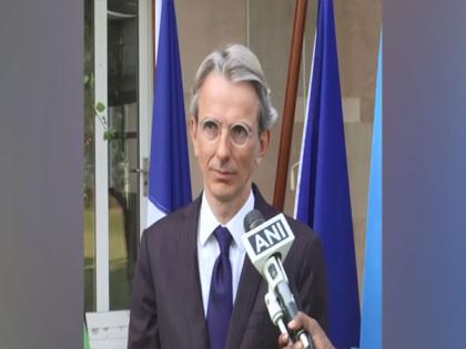 French envoy Lenain pays tribute to IAF on Kargil Vijay Diwas | French envoy Lenain pays tribute to IAF on Kargil Vijay Diwas