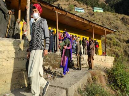 Over 7.48 voters in 31 J-K constituencies to cast votes in 6th phase of DDC elections today | Over 7.48 voters in 31 J-K constituencies to cast votes in 6th phase of DDC elections today Over 7.48 voters in 31 J-K constituencies to cast votes in 6th phase of DDC elections today | Over 7.48 voters in 31 J-K constituencies to cast votes in 6th phase of DDC elections today