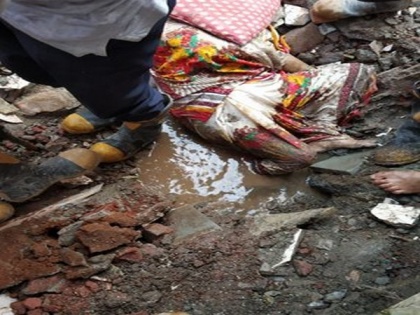 Public toilet collapses in Mumbai's Kurla area, woman rescued | Public toilet collapses in Mumbai's Kurla area, woman rescued