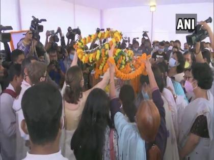 Leaders, citizens pay last respects to former Assam CM Tarun Gogoi, cremation to be held on Nov 26 | Leaders, citizens pay last respects to former Assam CM Tarun Gogoi, cremation to be held on Nov 26