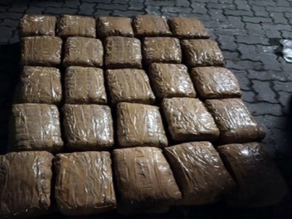 3 held in Kerala, 140 kg ganja seized from them | 3 held in Kerala, 140 kg ganja seized from them