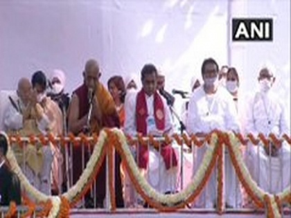 Religious leaders perform 'Sarva Dharma Prarthana' at foundation stone laying ceremony of new Parliament building | Religious leaders perform 'Sarva Dharma Prarthana' at foundation stone laying ceremony of new Parliament building