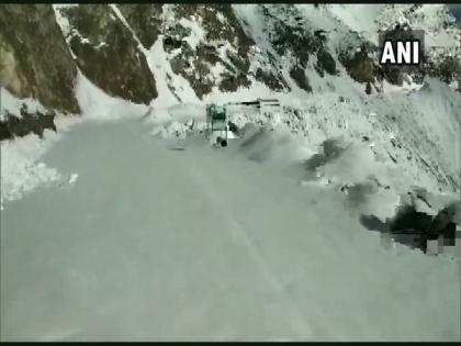J-K: Mughal Road in Rajouri closes after heavy snowfall in higher reaches of Pir Panjal range | J-K: Mughal Road in Rajouri closes after heavy snowfall in higher reaches of Pir Panjal range J-K: Mughal Road in Rajouri closes after heavy snowfall in higher reaches of Pir Panjal range | J-K: Mughal Road in Rajouri closes after heavy snowfall in higher reaches of Pir Panjal range