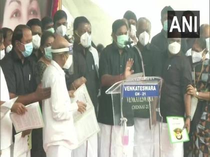 Tamil Nadu CM, AIADMK leaders pay tribute to J Jayalalithaa on her death anniversary | Tamil Nadu CM, AIADMK leaders pay tribute to J Jayalalithaa on her death anniversary Tamil Nadu CM, AIADMK leaders pay tribute to J Jayalalithaa on her death anniversary | Tamil Nadu CM, AIADMK leaders pay tribute to J Jayalalithaa on her death anniversary