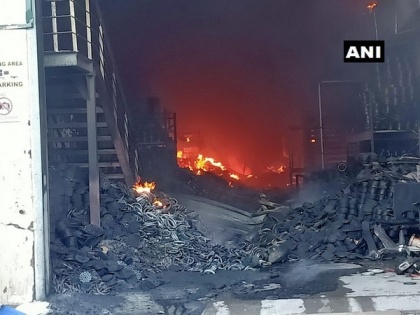 One injured after fire breaks out at factory in Himachal Pradesh | One injured after fire breaks out at factory in Himachal Pradesh