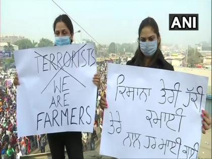 Doctor, fashion designer among people who join farmers' protests | Doctor, fashion designer among people who join farmers' protests Doctor, fashion designer among people who join farmers' protests | Doctor, fashion designer among people who join farmers' protests