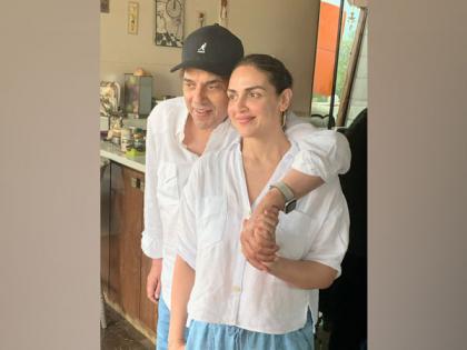 Esha Deol marks father Dharmendra's birthday with picture of her twinning with him | Esha Deol marks father Dharmendra's birthday with picture of her twinning with him Esha Deol marks father Dharmendra's birthday with picture of her twinning with him | Esha Deol marks father Dharmendra's birthday with picture of her twinning with him