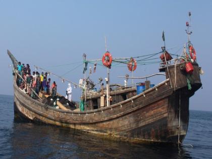 Indian Coast Guard rescues 19 Bangladeshi crew after boat suffers breakdown | Indian Coast Guard rescues 19 Bangladeshi crew after boat suffers breakdown Indian Coast Guard rescues 19 Bangladeshi crew after boat suffers breakdown | Indian Coast Guard rescues 19 Bangladeshi crew after boat suffers breakdown