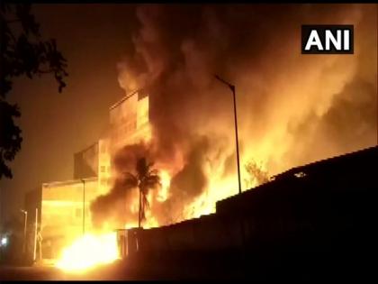 Fire breaks out in Ahmedabad chemical factory | Fire breaks out in Ahmedabad chemical factory Fire breaks out in Ahmedabad chemical factory | Fire breaks out in Ahmedabad chemical factory
