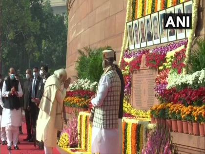 PM Modi, Amit Shah and others pay floral tributes to victims of 2001 Parliament attack | PM Modi, Amit Shah and others pay floral tributes to victims of 2001 Parliament attack