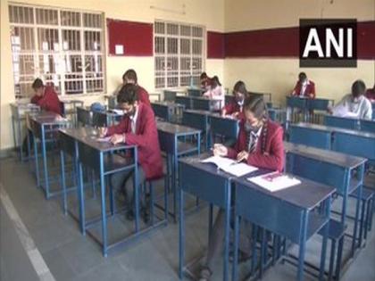 Schools for classes 10, 12 reopen today in Jharkhand | Schools for classes 10, 12 reopen today in Jharkhand Schools for classes 10, 12 reopen today in Jharkhand | Schools for classes 10, 12 reopen today in Jharkhand