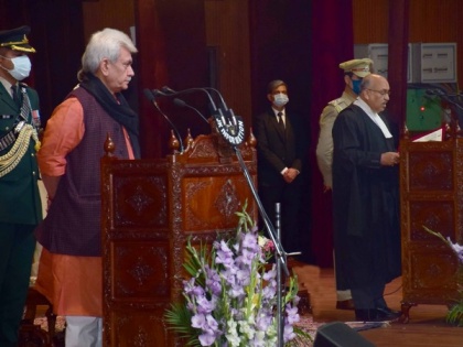 Pankaj Mithal administered Oath of office as Chief Justice of J-K, Ladakh | Pankaj Mithal administered Oath of office as Chief Justice of J-K, Ladakh