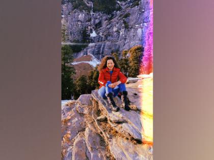 Kangana Ranaut celebrated Christmas with hiking session | Kangana Ranaut celebrated Christmas with hiking session Kangana Ranaut celebrated Christmas with hiking session | Kangana Ranaut celebrated Christmas with hiking session