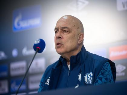 Schalke appoint Christian Gross as head coach | Schalke appoint Christian Gross as head coach Schalke appoint Christian Gross as head coach | Schalke appoint Christian Gross as head coach