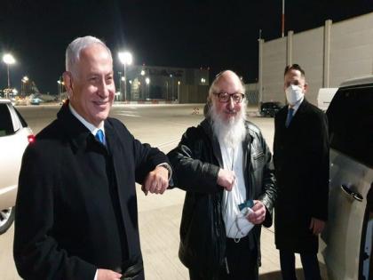 Convicted spy Jonathan Pollard, who passed US secrets to Israel, arrives in Tel Aviv | Convicted spy Jonathan Pollard, who passed US secrets to Israel, arrives in Tel Aviv